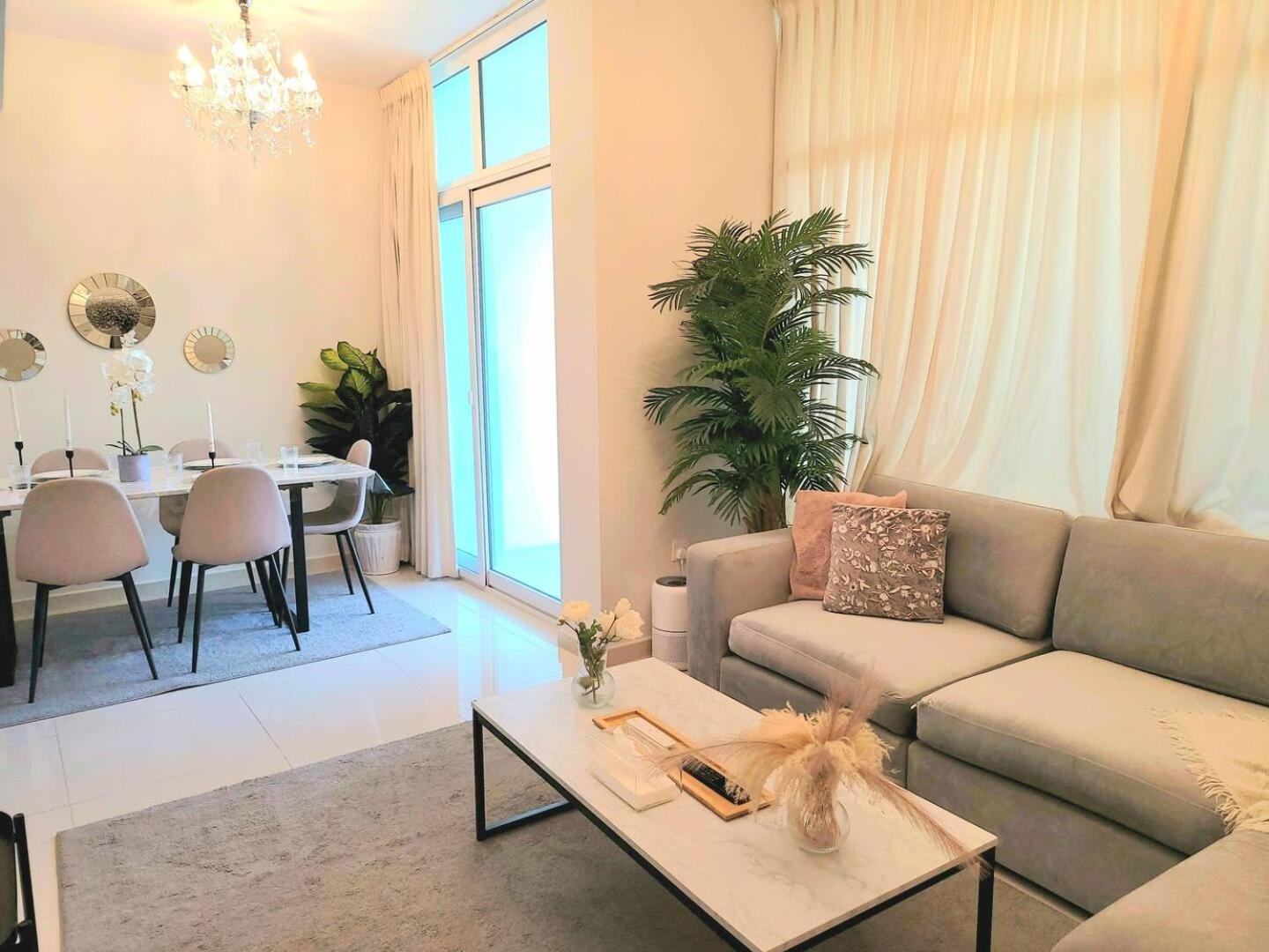 Villa Victoria Damac Hills 2 Family Retreat With Waterpark And Petting Farm Dubai Esterno foto